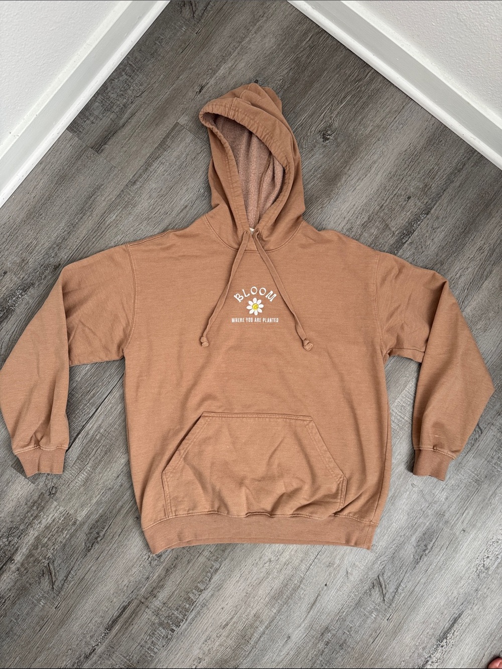 Full Tilt Tan/Brown 'Bloom' Pullover Hoodie